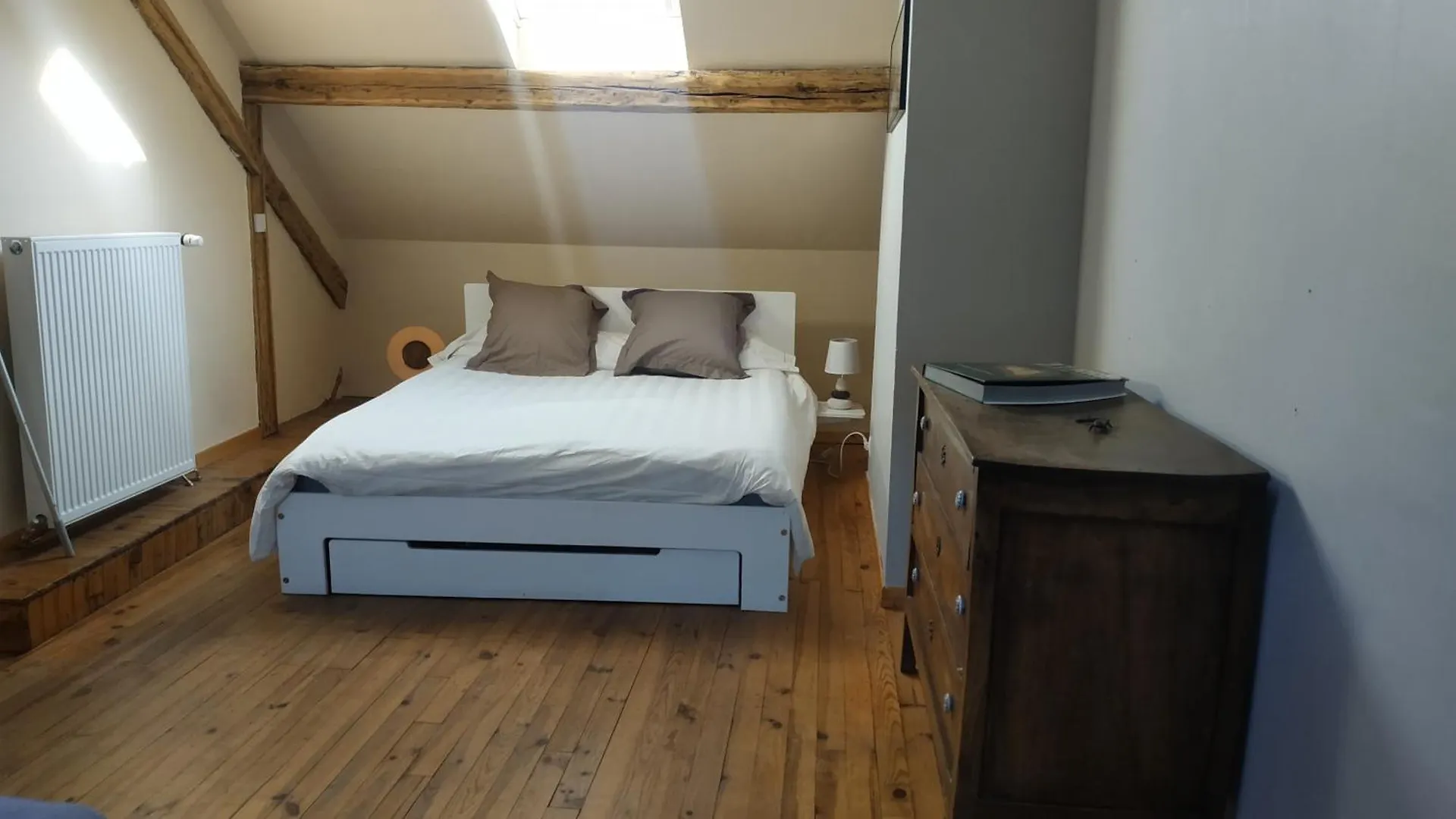 Bed and Breakfast Chez Jacquie Et Fifi Мон-Дофен 0*,